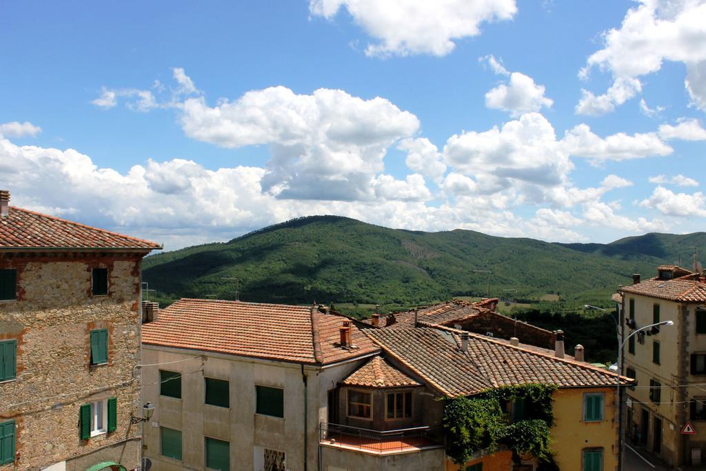 Casa Nina Chiusdino Exterior foto